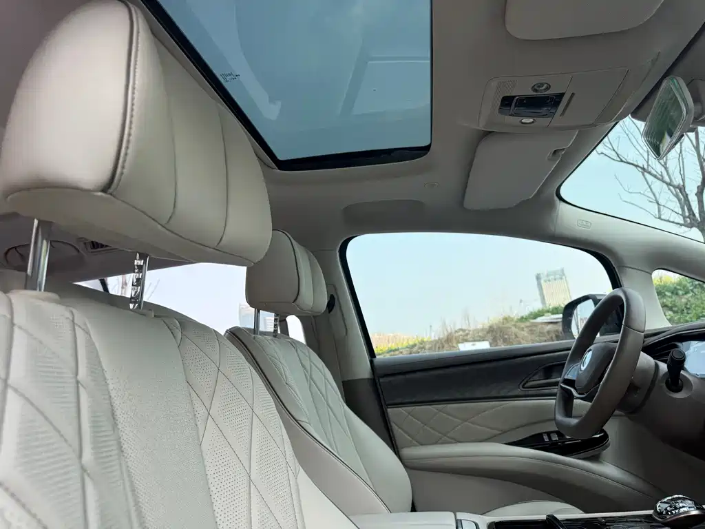 Denza D9 2022 DM-i 945 luxury model купить на сайте DeffCars