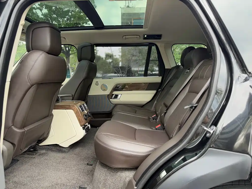 Range Rover 2020 3.0 L6 Legend Extended Edition купить на сайте DeffCars