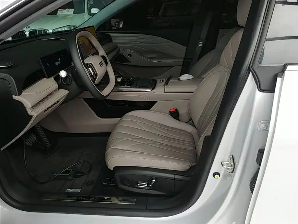 Galaxy Star 8 2025 130km EM-i Exclusive Edition купить на сайте DeffCars