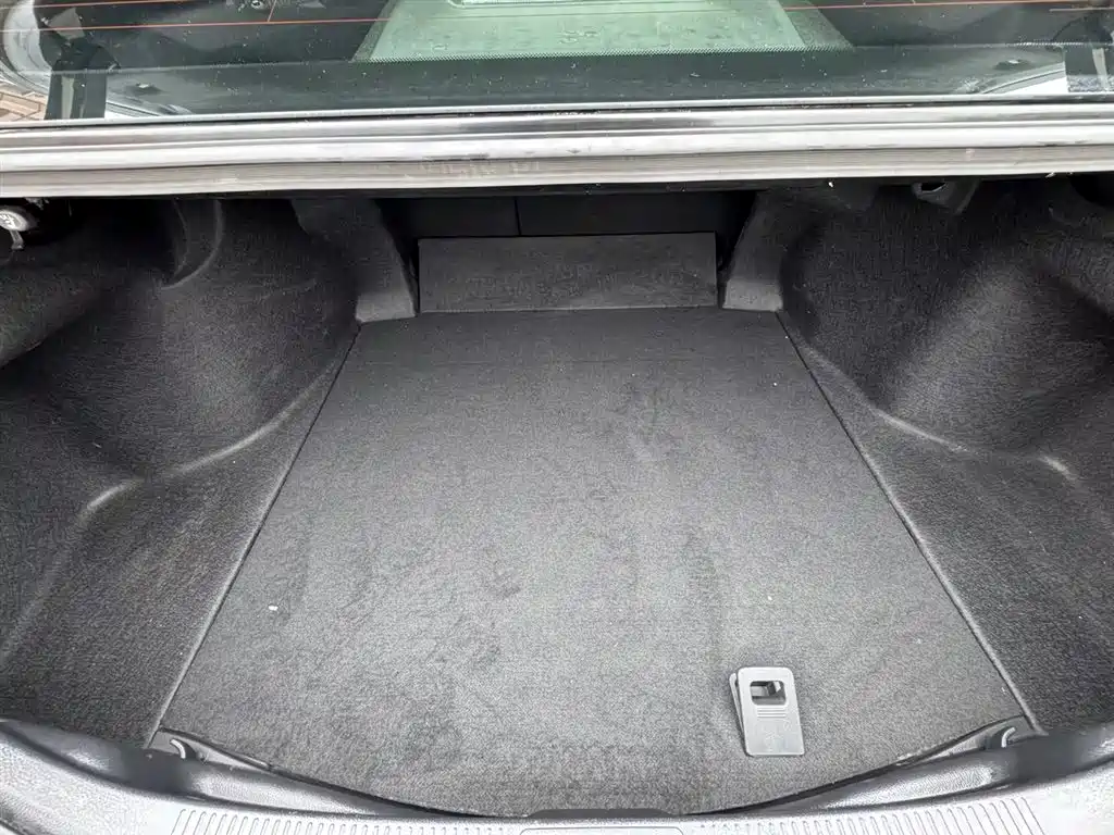 Camry 2021 2.0G Deluxe Edition купить на сайте DeffCars