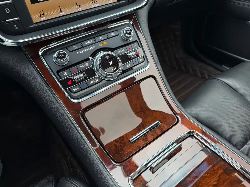 Lincoln Continental 2019 2.0T 2WD Exclusive Edition National V купить на сайте DeffCars