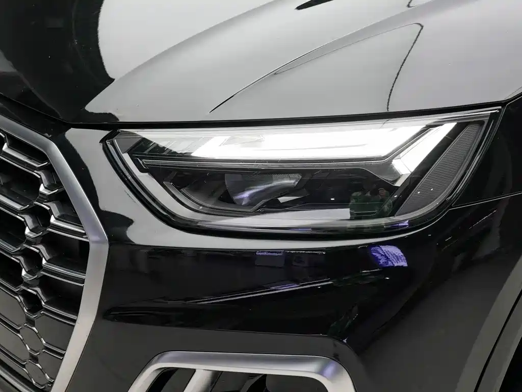 Audi Q5L 2022 40T luxury and dynamic model купить на сайте DeffCars