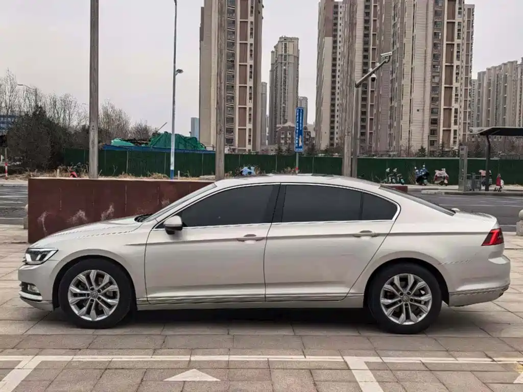 MAGOTAN 2019 330TSI DSG luxury model National VI купить на сайте DeffCars