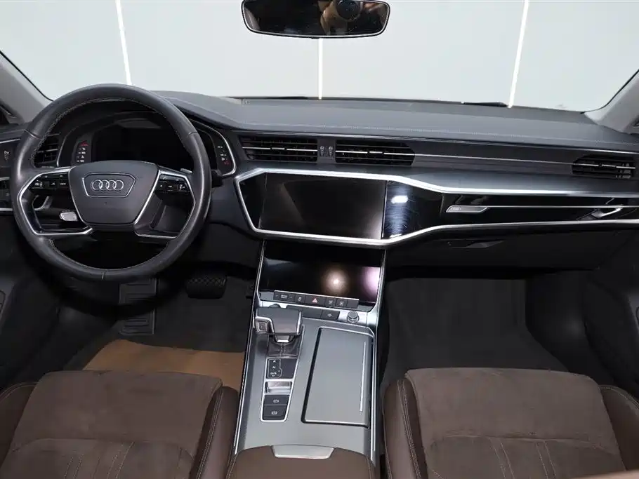Audi A7L 2024 45TFSI S-line Dream Building Liquid Crystal Package купить на сайте DeffCars