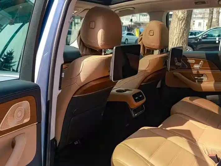 Mercedes-Benz GLS 2025 GLS 450 4MATIC luxury model купить на сайте DeffCars