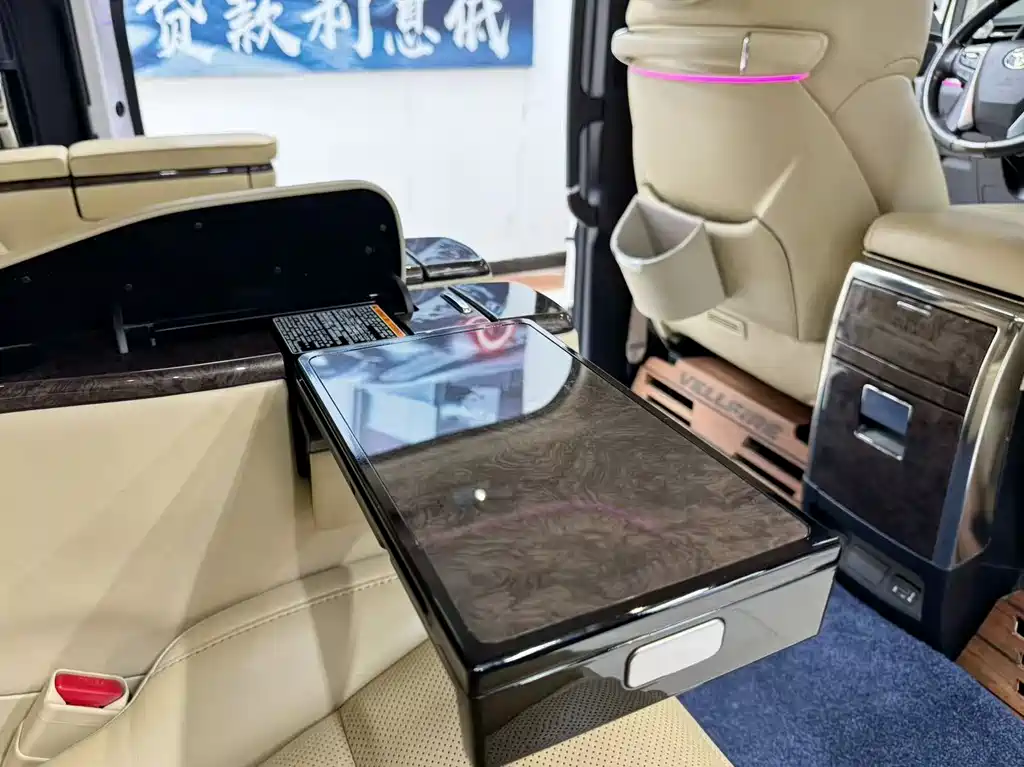 Wilfa 2021 Crown Dual Engine 2.5L HV Premium Edition купить на сайте DeffCars