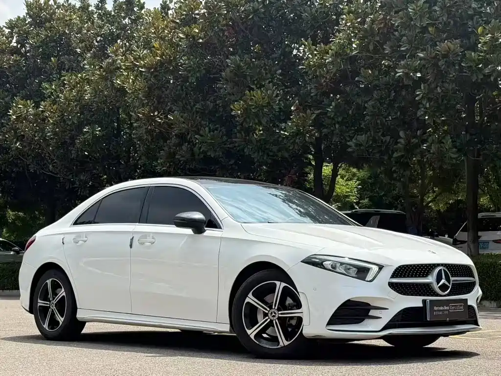 Mercedes-Benz A-Class 2023 A 200 L Fashion Model купить на сайте DeffCars