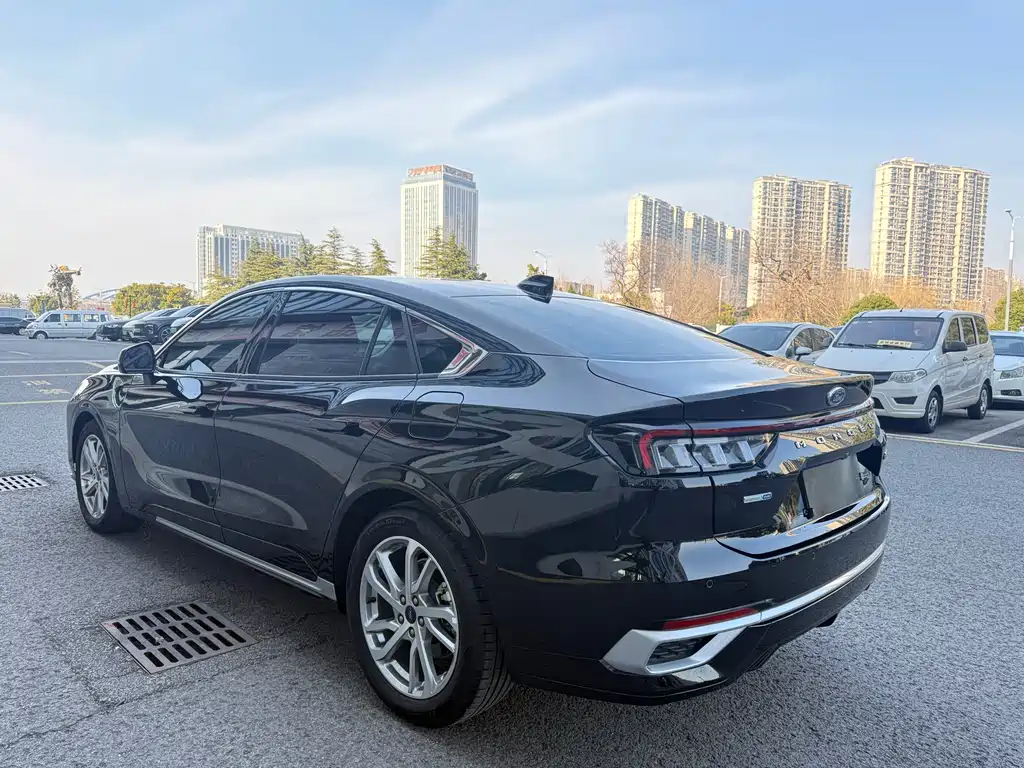 Mondeo 2023 EcoBoost 245 Luxury купить на сайте DeffCars