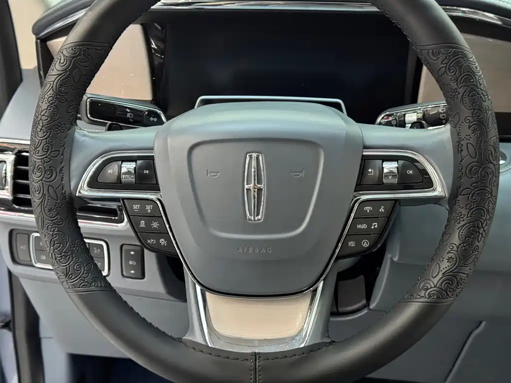 Navigator 2022 3.5T Presidential Edition купить на сайте DeffCars