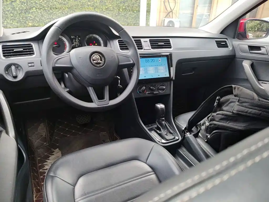 Xindong 2019 facelift 1.5L automatic standard version National V купить на сайте DeffCars
