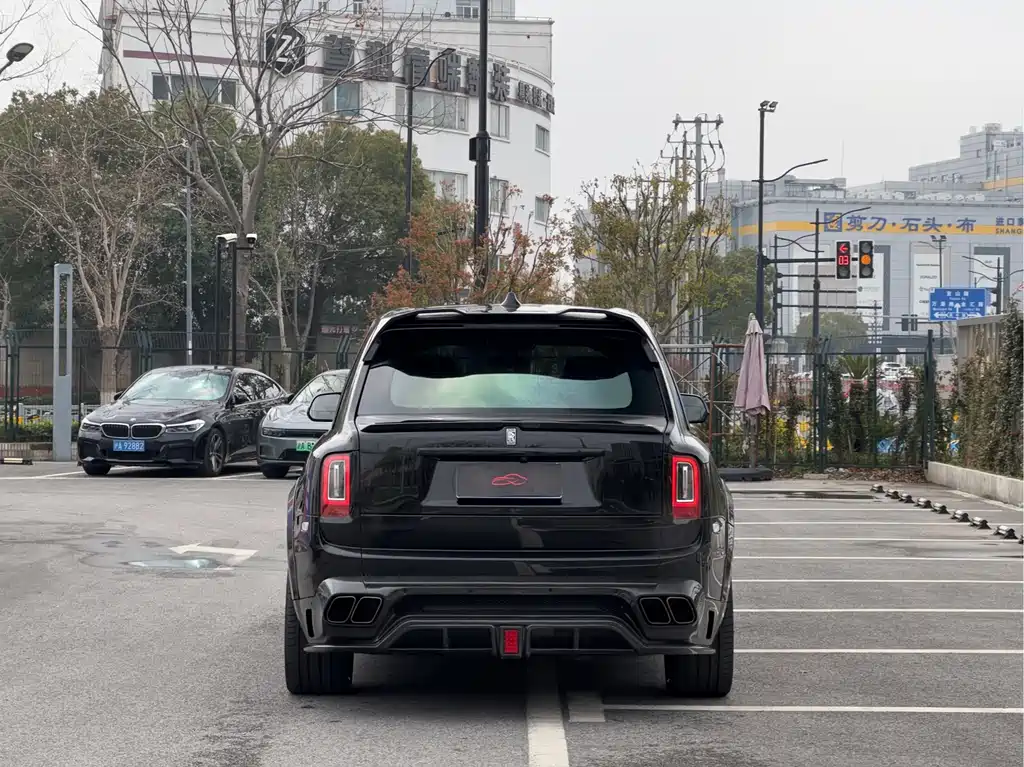 Cullinan 2018 four-seat version купить на сайте DeffCars