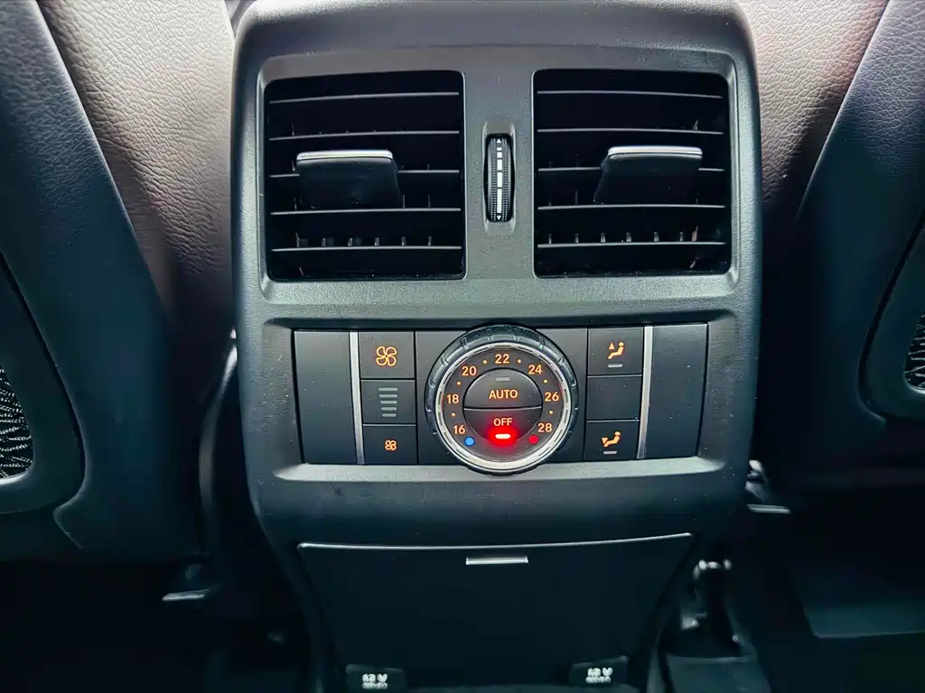 Mercedes-Benz M-Class AMG 2012 AMG ML 63 купить на сайте DeffCars