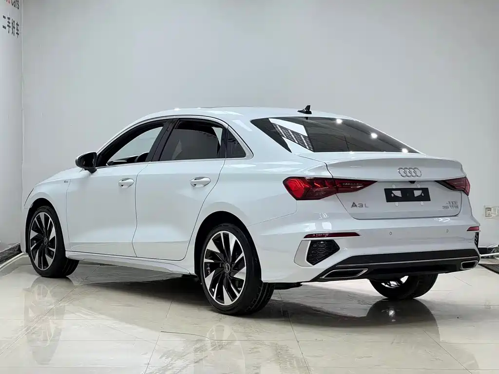 Audi A3 2023 A3L Limousine 35 TFSI Fashionable and Sporty купить на сайте DeffCars