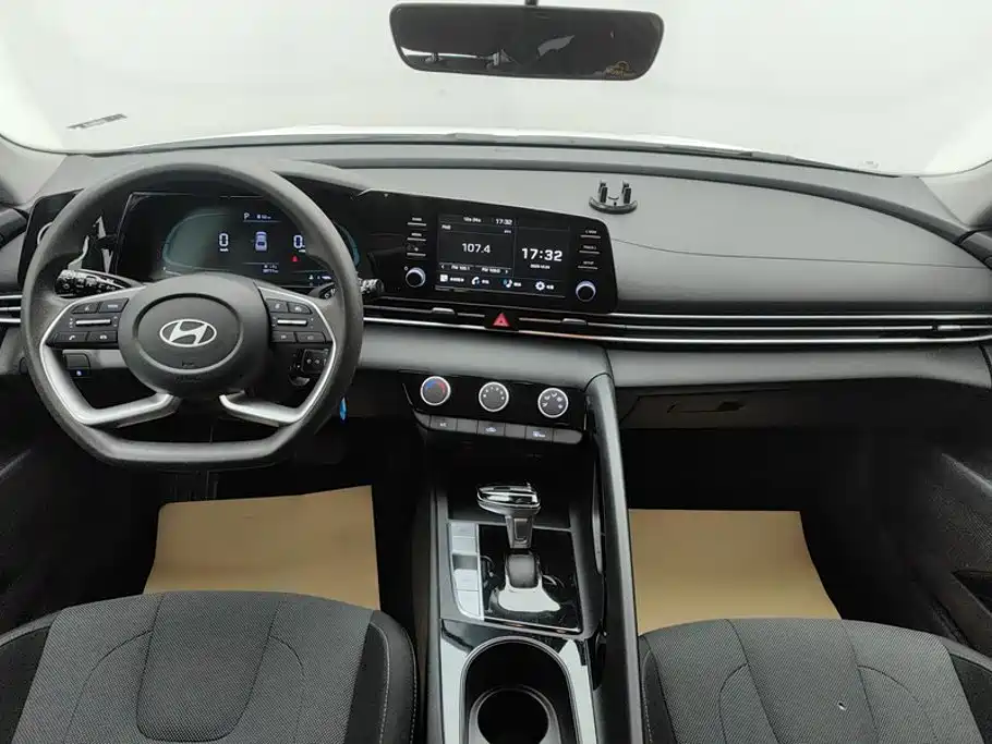 Elantra 2023 1.5L CVT GLS Leading Edition купить на сайте DeffCars