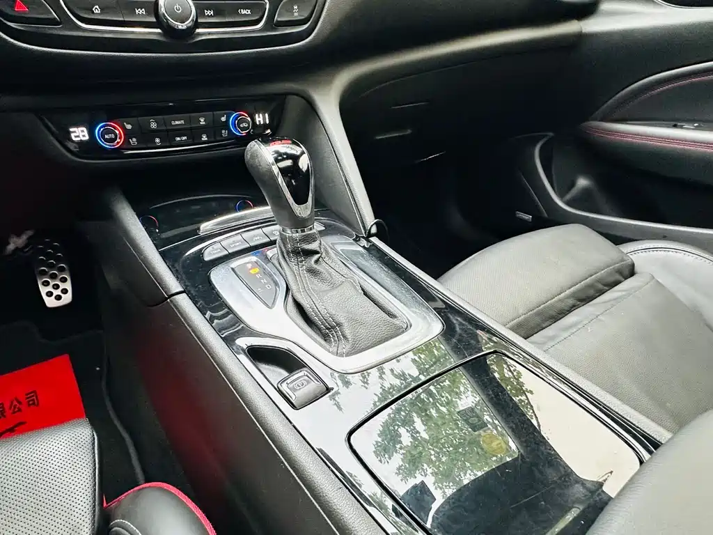 Regal 2019 GS 28T Premium Type National VI купить на сайте DeffCars