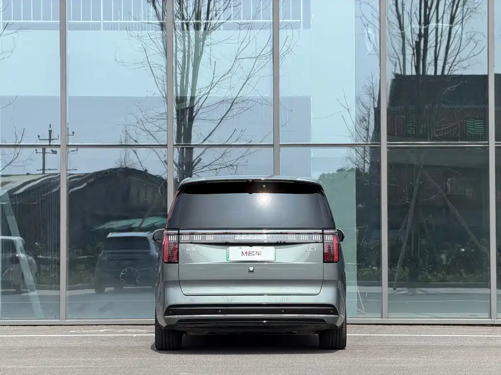 Jikrypton 009 2024 seven-seat aisle version four-wheel drive 108kWh купить на сайте DeffCars