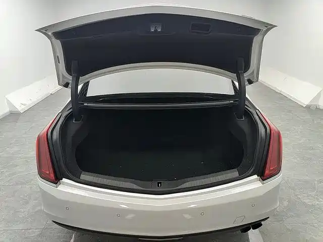 Cadillac CT6 2017 28T luxury model купить на сайте DeffCars