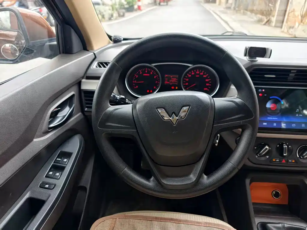 Wuling Hongguang 2019 1.5L S Standard National VI LAR купить на сайте DeffCars