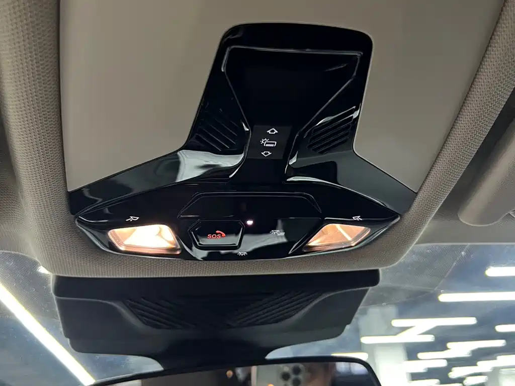 BMW X1 2023 sDrive20Li X Design Package купить на сайте DeffCars