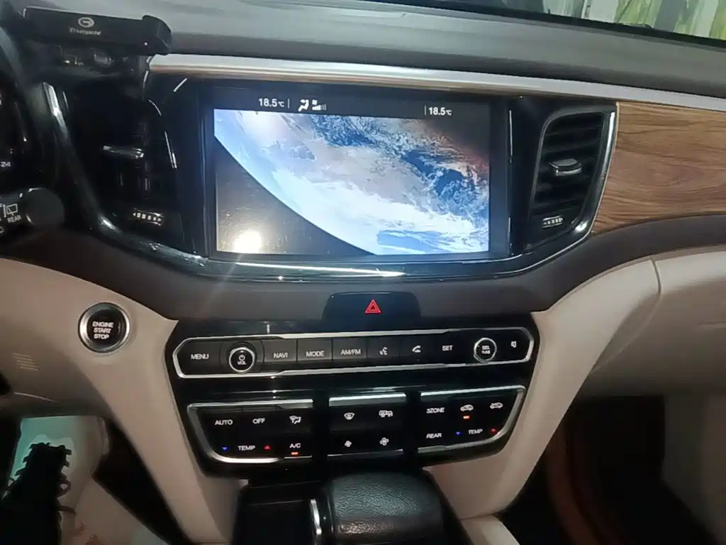 Trumpchi GS8 2017 320T 2WD Luxury Connected Edition (seven seats) купить на сайте DeffCars