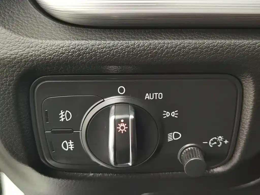Audi A3 2014 Sportback 35 TFSI automatic fashion model купить на сайте DeffCars