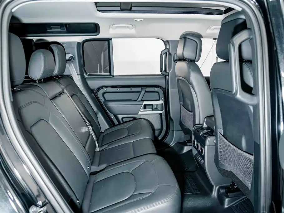 Land Rover Defender 2024 110 3.0T P400 XS купить на сайте DeffCars
