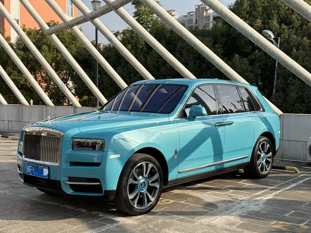Cullinan 2018 five-seater version купить на сайте DeffCars