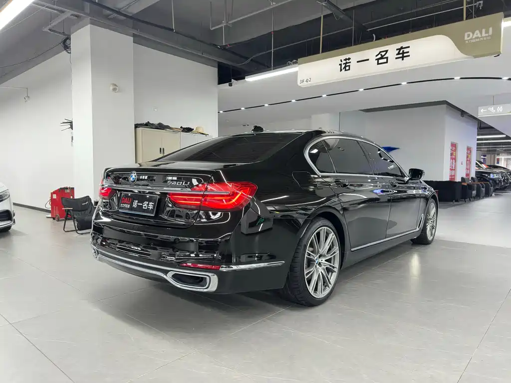 BMW 7 Series 2018 740Li xDrive Exclusive Excellence Package купить на сайте DeffCars