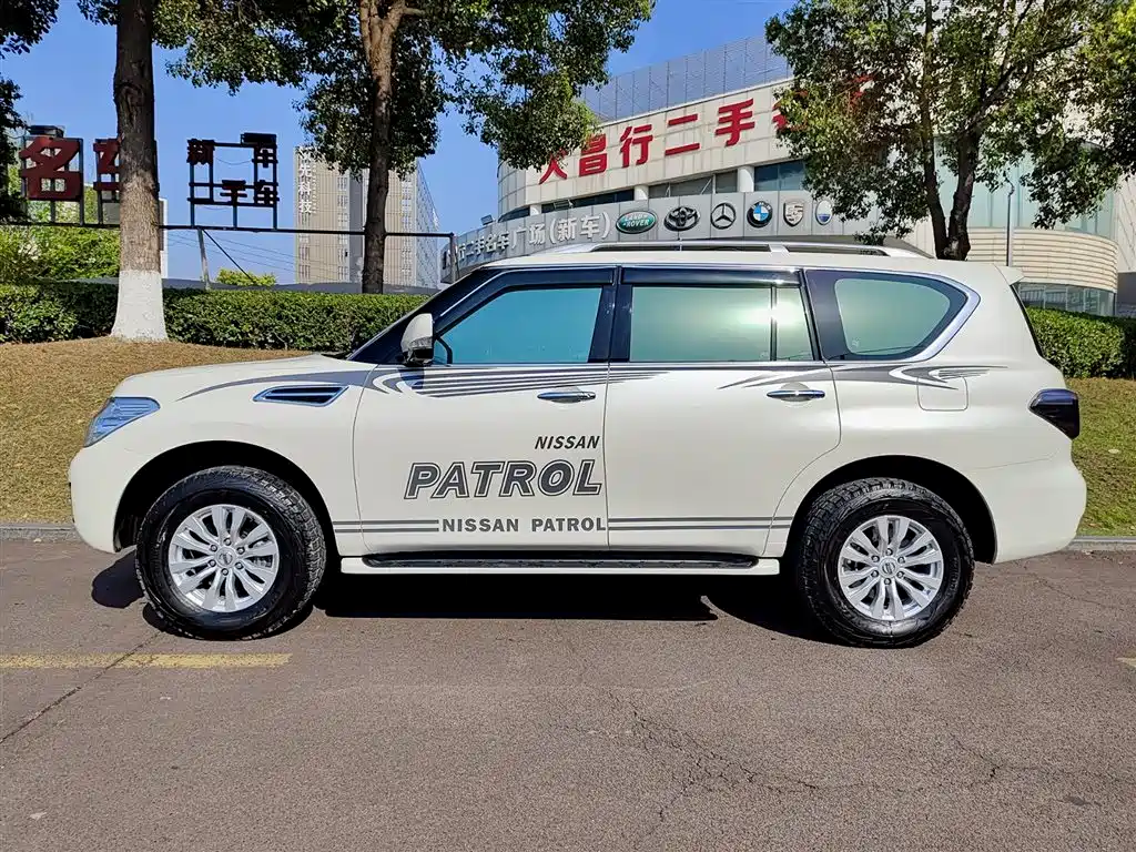 Patrol 2018 4.0L LinkedIn model купить на сайте DeffCars