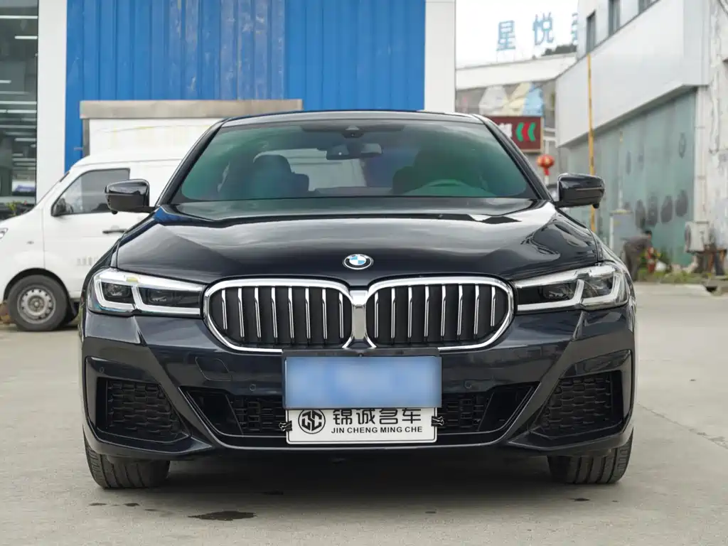 BMW 5 Series 2023 facelift 530Li leading M sports package купить на сайте DeffCars