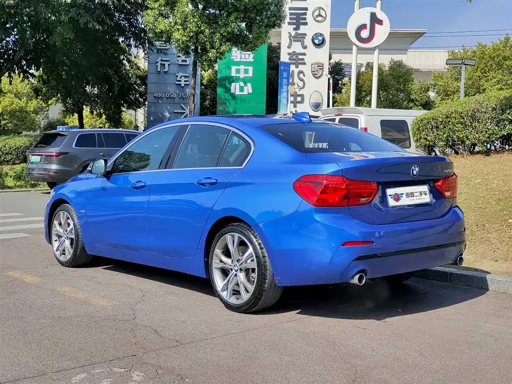 BMW 1 Series 2017 125i Sports купить на сайте DeffCars