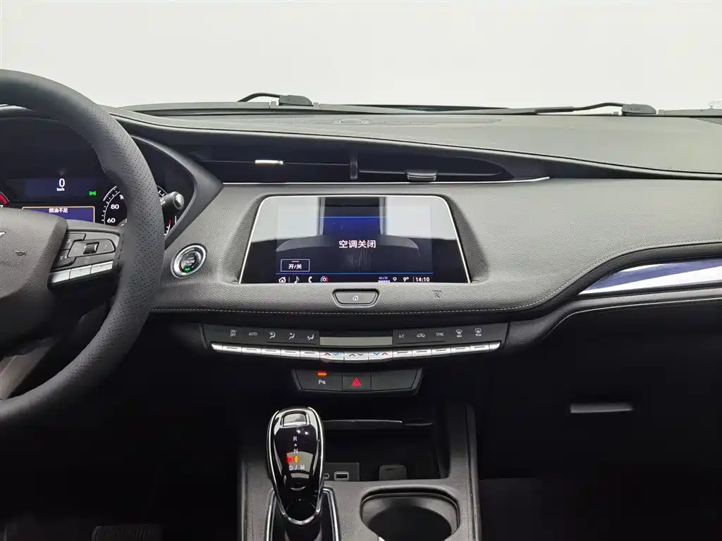 Cadillac XT4 2021 28T two-wheel drive technology купить на сайте DeffCars