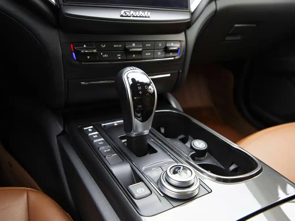 Ghibli 2017 3.0T Standard Edition купить на сайте DeffCars