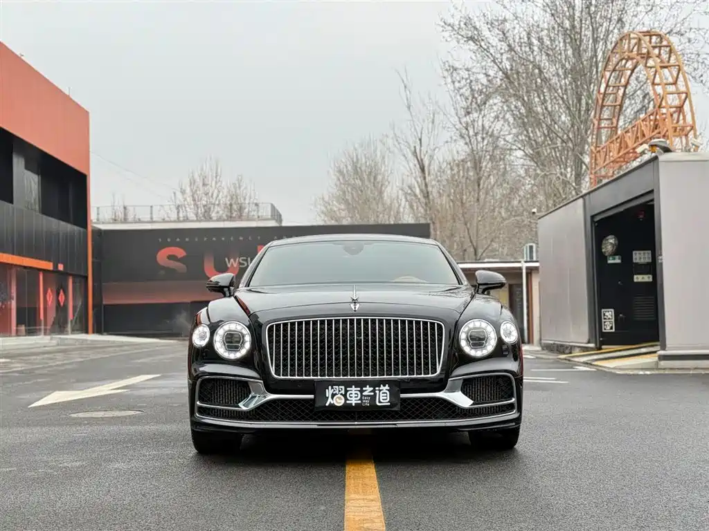 Flying Spur 2022 4.0T V8 Standard Edition купить на сайте DeffCars