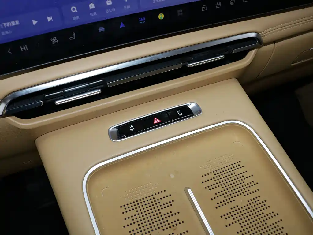 Lantu Dreamer 2025 PHEV four-wheel drive premium Kunpeng version купить на сайте DeffCars