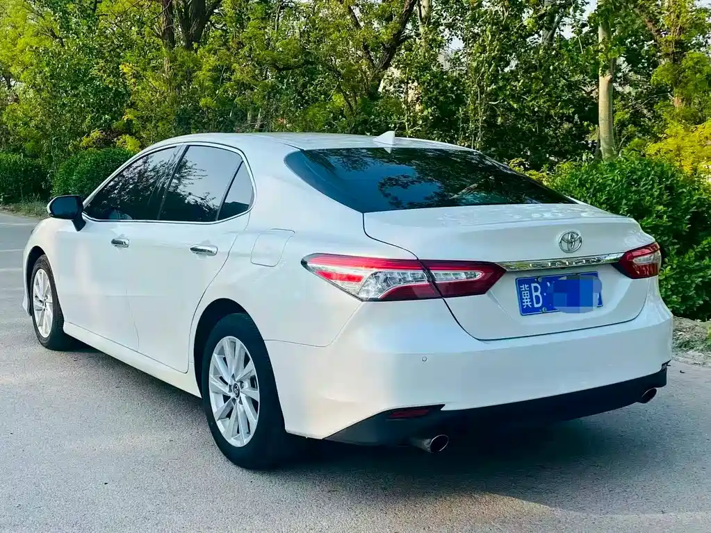 Camry 2021 2.0G Deluxe Edition купить на сайте DeffCars