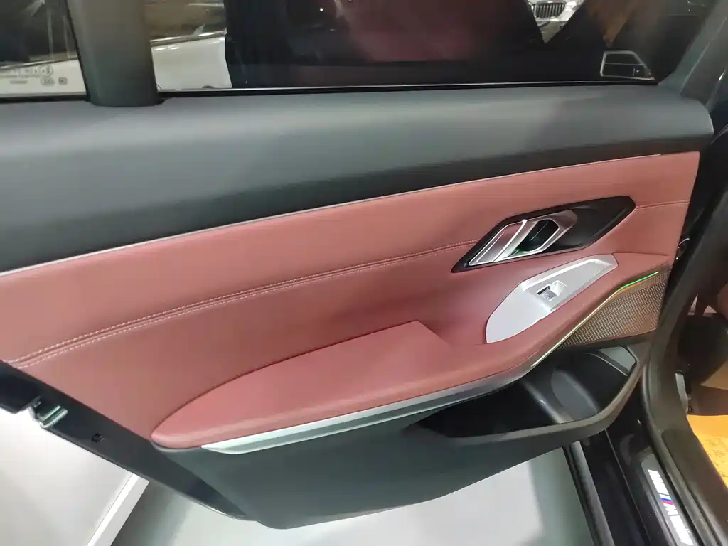 BMW 3 Series 2025 325Li M Sports Package купить на сайте DeffCars