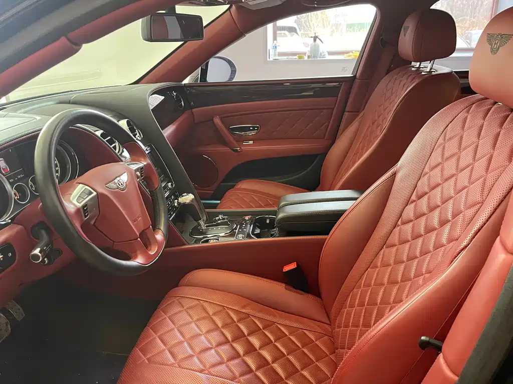 Flying Spur 2017 4.0T V8 Standard Edition купить на сайте DeffCars
