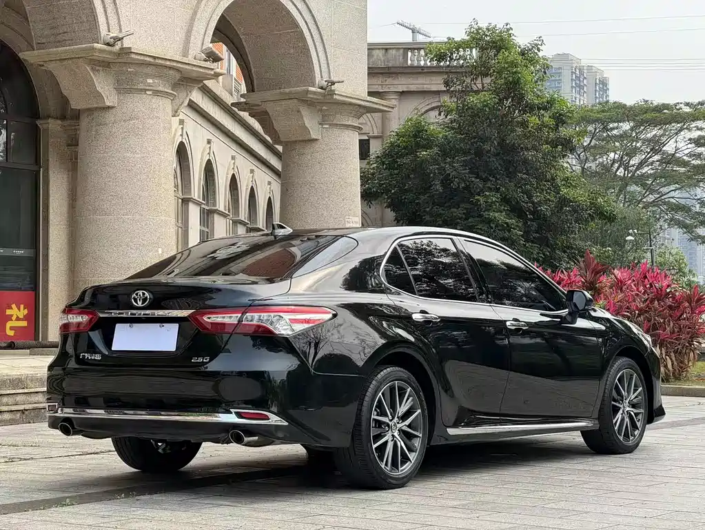 Camry 2023 2.5G Deluxe Edition купить на сайте DeffCars