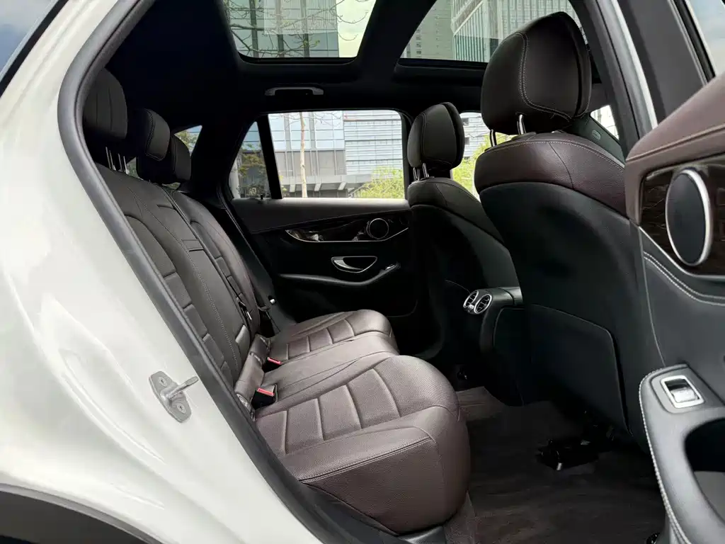 Mercedes-Benz GLC 2018 facelift GLC 260 4MATIC luxury model купить на сайте DeffCars