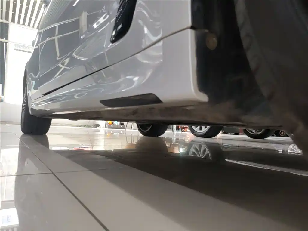 BMW 5 Series 2018 facelift 530Li leading M sports package купить на сайте DeffCars