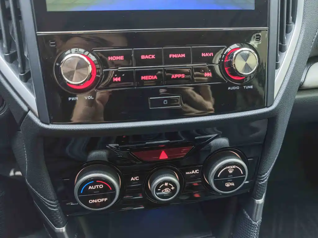 Forester 2022 2.0i AWD Deluxe Edition EyeSight купить на сайте DeffCars