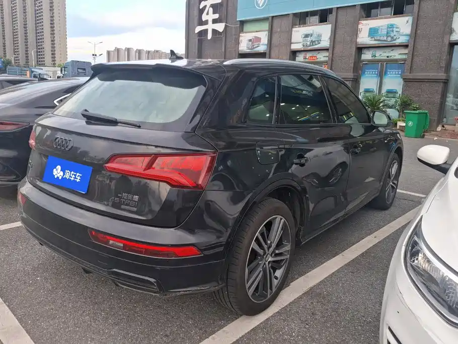 Audi Q5L 2018 45 TFSI luxury sports model National V купить на сайте DeffCars