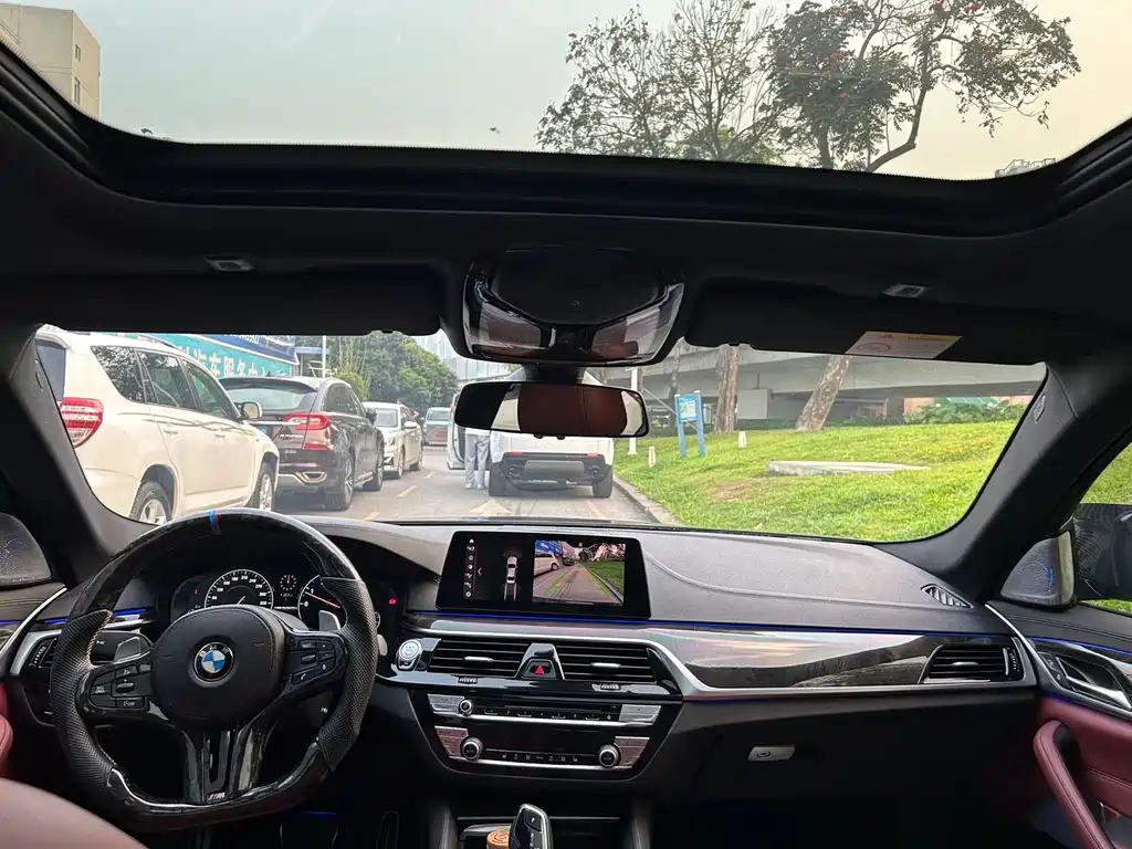 BMW 5 Series 2019 530Li Leading M Sports Package купить на сайте DeffCars