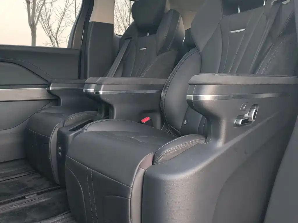 Hongqi HQ9 PHEV 2024 2.0T four-wheel drive business version купить на сайте DeffCars