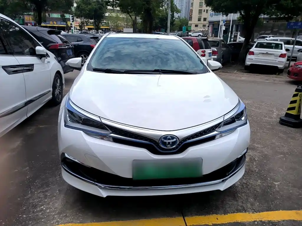 Corolla Dual Engine E+ 2019 1.8L E-CVT leading version купить на сайте DeffCars