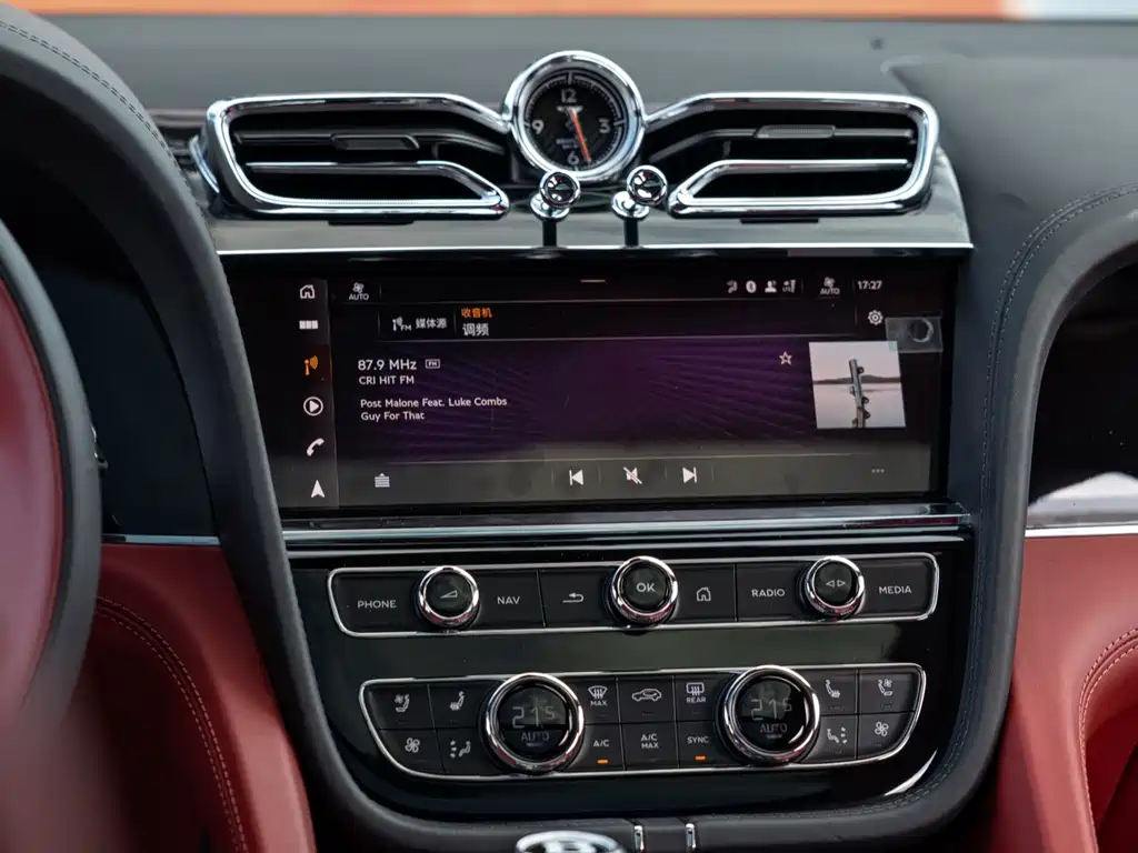 Bentayga plug-in hybrid 2021 3.0T PHEV купить на сайте DeffCars