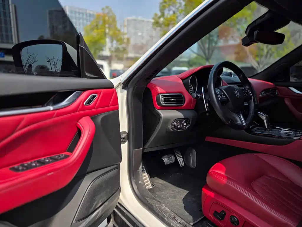 Levante 2019 3.0T Standard Edition National V купить на сайте DeffCars