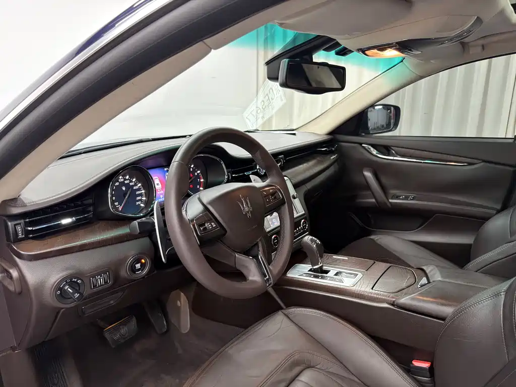 President 2013 3.0T Standard Edition купить на сайте DeffCars