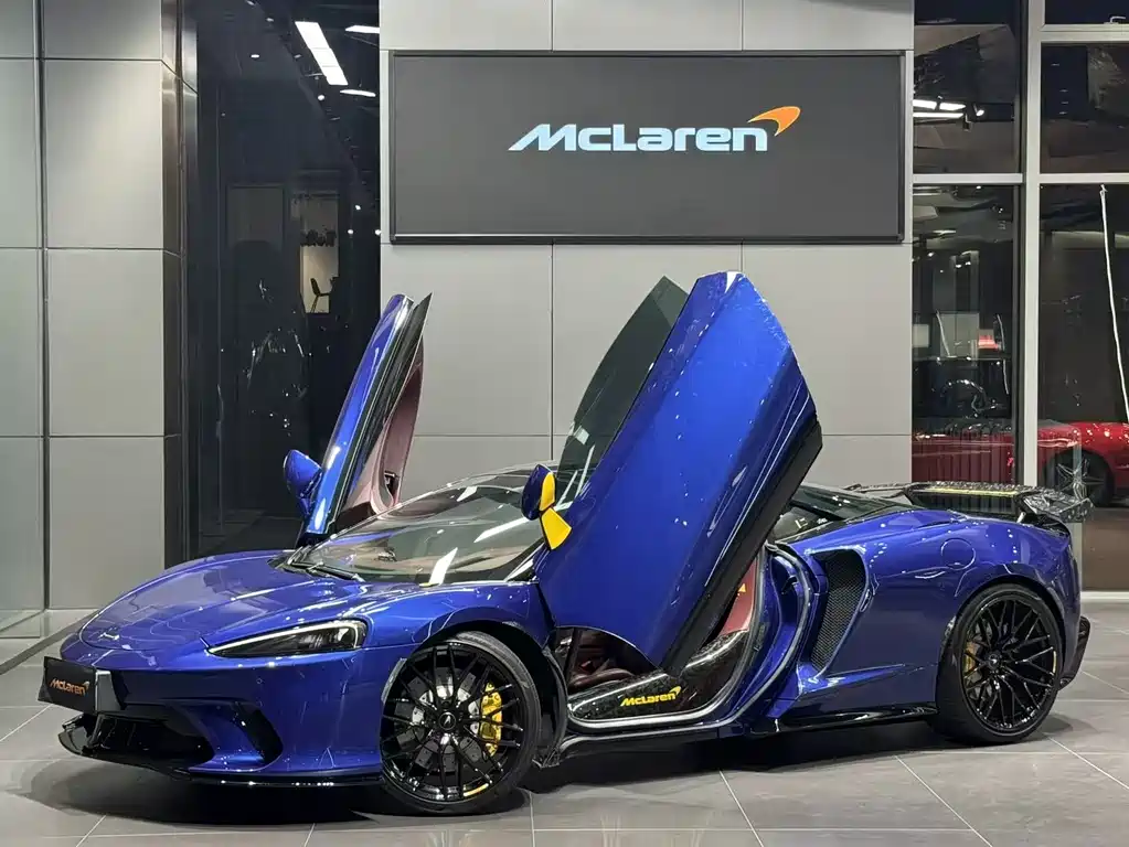 McLaren GT 2019 4.0T standard model купить на сайте DeffCars